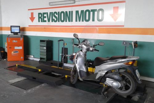 Esempio dalla galleria fotografica di CAR TEST ROMA 2016